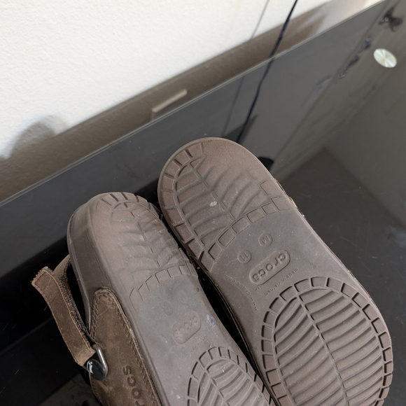 Crocs Men's Yukon Two Strap Brown Leather Comfort Sandals Slip On Size 11 - Picture 8 of 8